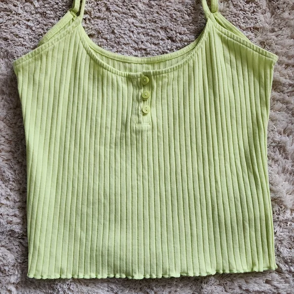 🤍Bundle!! American Eagle Crop tanks - Picture 3 of 8